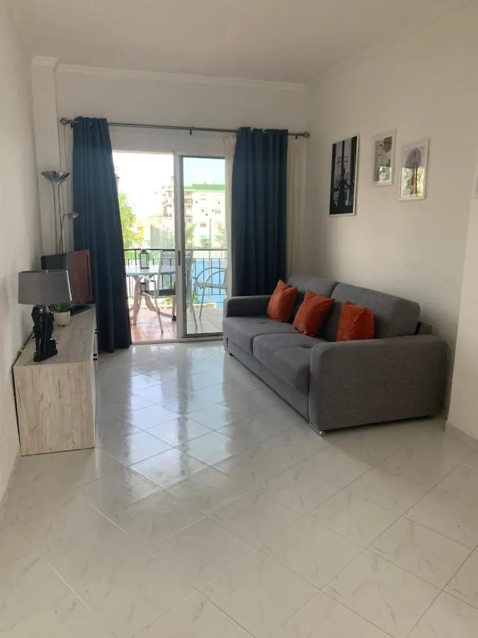 Tres Hermanos - Spacious Modern 2 Bedroom Apartment Nerja Španělsko