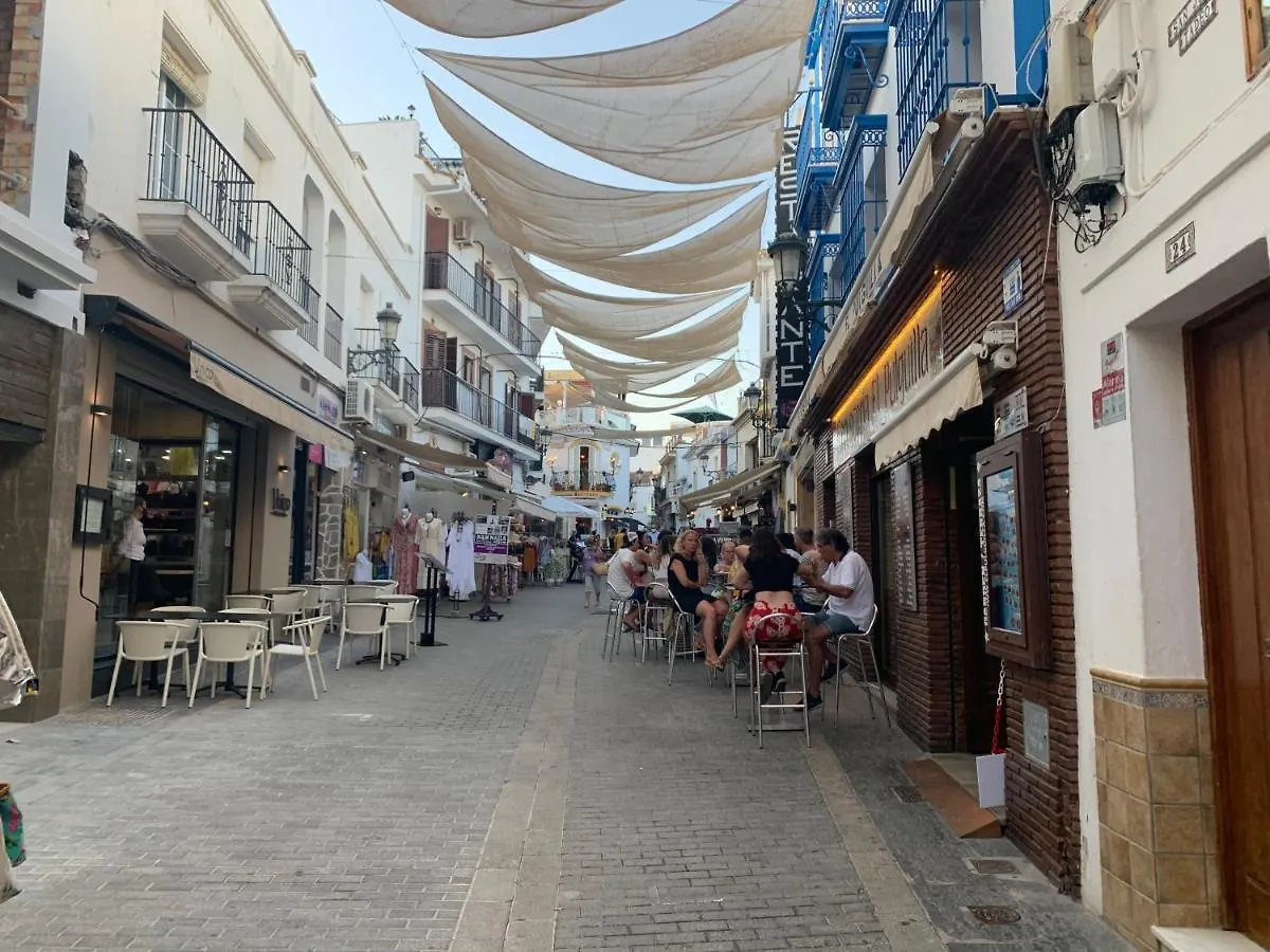 Tres Hermanos - Spacious Modern 2 Bedroom Apartment Nerja