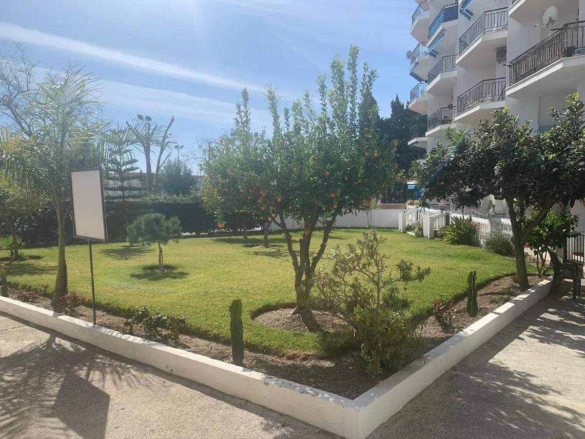 Tres Hermanos - Spacious Modern 2 Bedroom Apartment Nerja