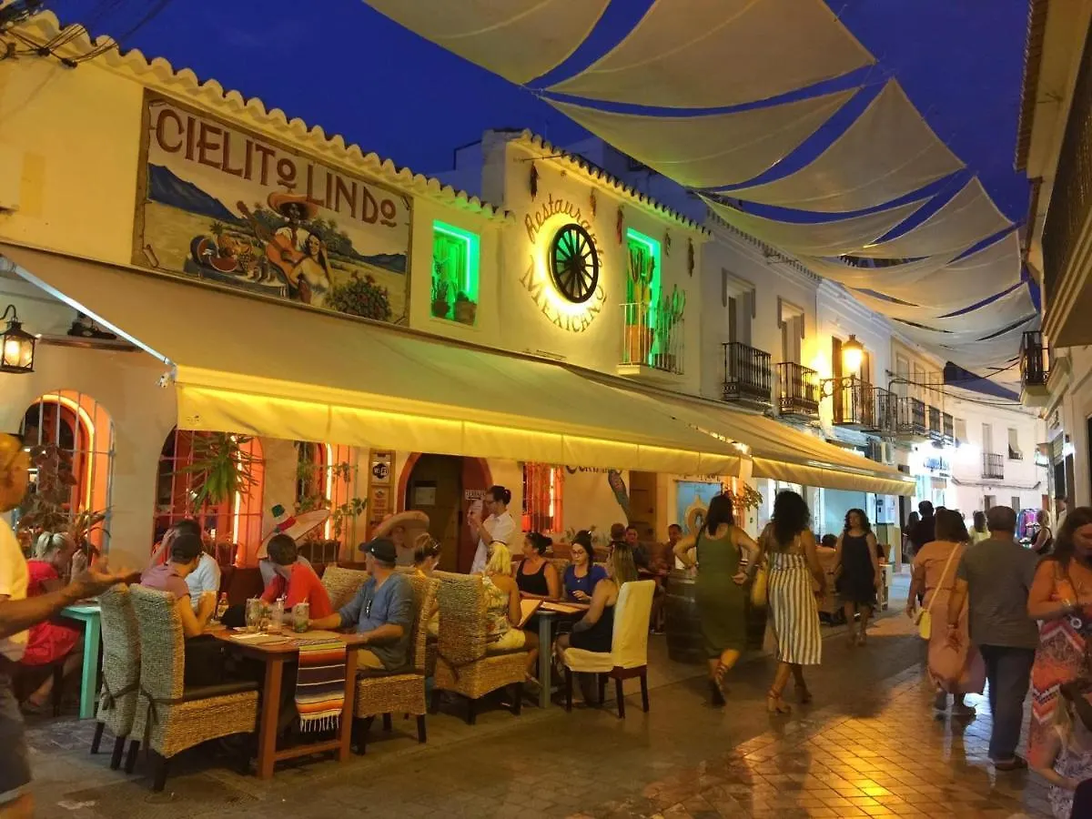 Tres Hermanos - Spacious Modern 2 Bedroom Apartment Nerja Espagne